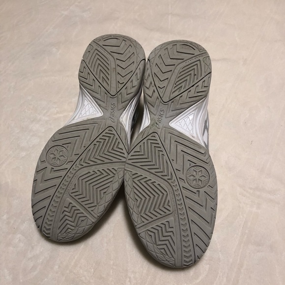 White ASICS - Picture 3 of 4